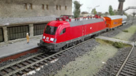 DB BR 182 008-3 Taurus